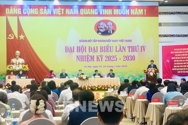 Vinatex chuyển dần trọng tâm từ phát triển nhanh sang phát triển xanh