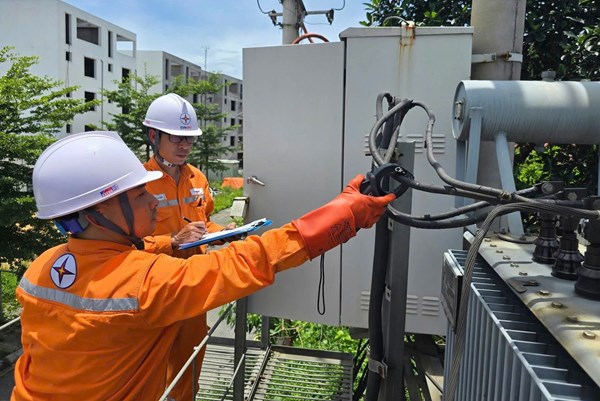 Sản lượng điện thương phẩm 8 tháng tại 17 tỉnh miền Bắc tăng hơn 6,2%