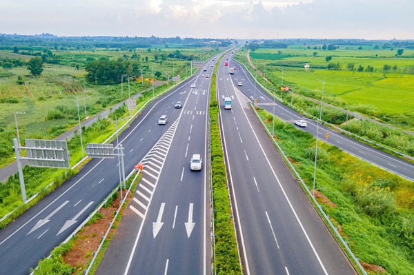 Gần 37 triệu lượt xe lưu thông qua các tuyến cao tốc VEC quản lý