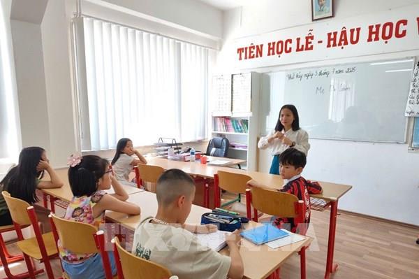 Tôn vinh tiếng Việt: Gieo mầm yêu tiếng mẹ