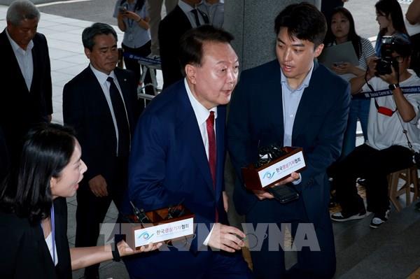 Cựu Tổng thống Hàn Quốc Yoon Suk Yeol hoàn tất cuộc thẩm vấn lần hai