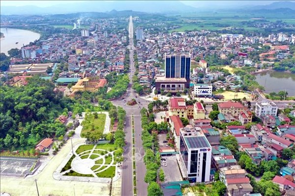 Khu vực dịch vụ dẫn đầu tăng trưởng tại Tuyên Quang