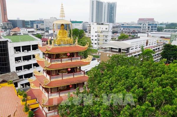 Hồn Việt giữa lòng Viêng Chăn