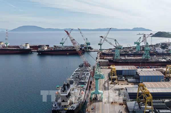 Vân Phong “trải thảm đỏ” đón nhà đầu tư chiến lược