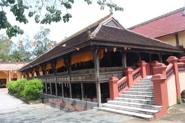 Độc đáo ngôi Sala bằng gỗ hơn trăm tuổi tại Cà Mau