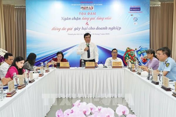 Ngăn chặn hàng giả: Mạnh tay hơn để giảm bớt rủi ro cho doanh nghiệp