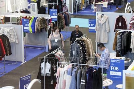 Nhập khẩu hàng may mặc của Mỹ từ Trung Quốc chạm đáy 22 năm