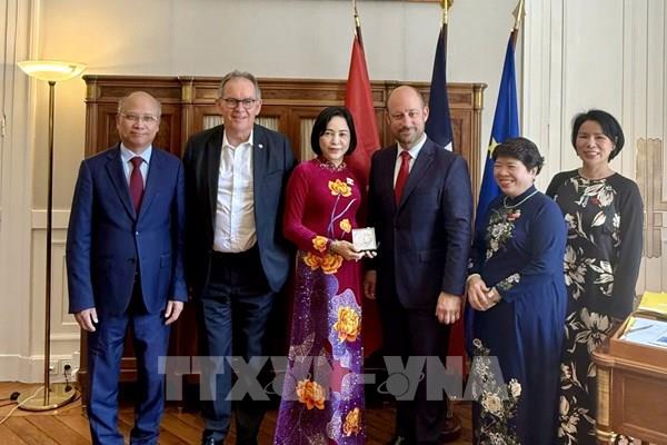 Việt Nam mong muốn làm sâu sắc hơn nữa quan hệ Đối tác chiến lược toàn diện với Pháp