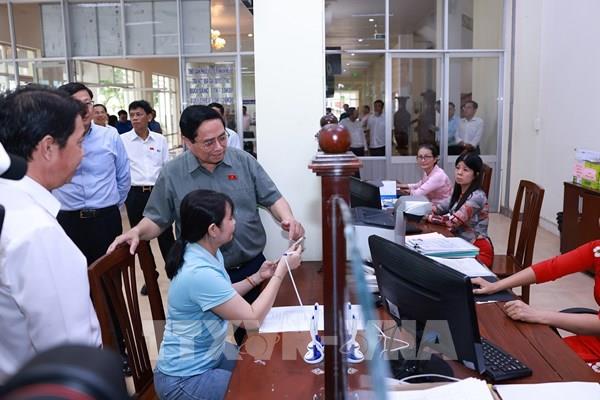 Điều quan trọng trong chính quyền địa phương 2 cấp là chuyển trạng thái từ thụ động sang chủ động phục vụ