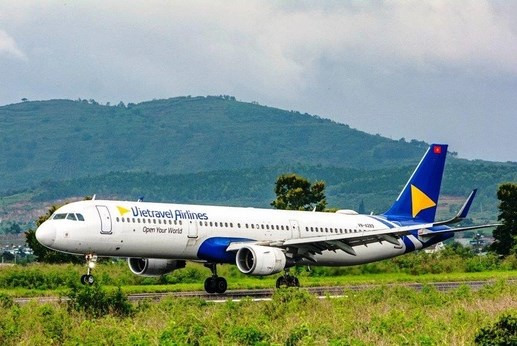 Vietravel Airlines hoàn 100% vé do ảnh hưởng sự cố va chạm tàu bay với chim