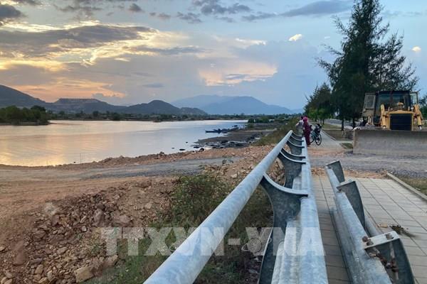 Yêu cầu tạm dừng thi công tuyến cầu tạm phục vụ cho dự án Khu đô thị hỗn hợp thành phố Nha Trang