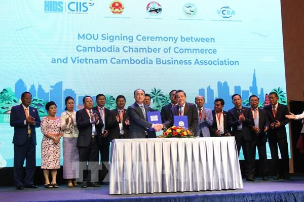 Việt Nam và Campuchia thúc đẩy hợp tác, kết nối giao thương