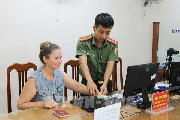 Cấp định danh điện tử mức độ 2: Tạo điều kiện thuận lợi cho người nước ngoài