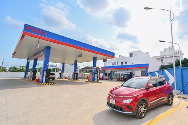 Hoàn thiện Quy chuẩn kỹ thuật quốc gia cho trụ/trạm sạc xe điện