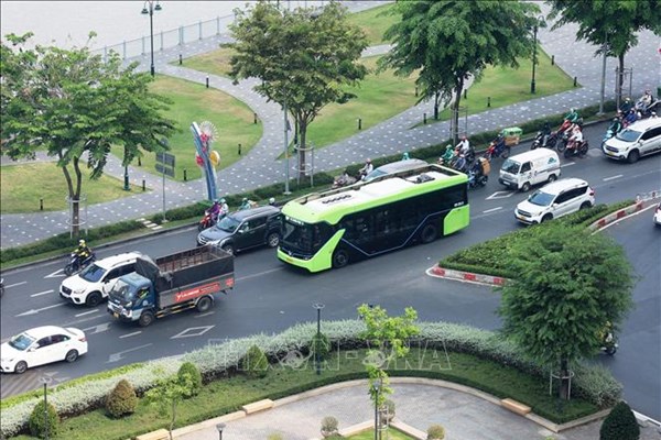 TP. Hồ Chí Minh đặt mục tiêu 100% xe buýt sử dụng điện, năng lượng xanh vào năm 2030