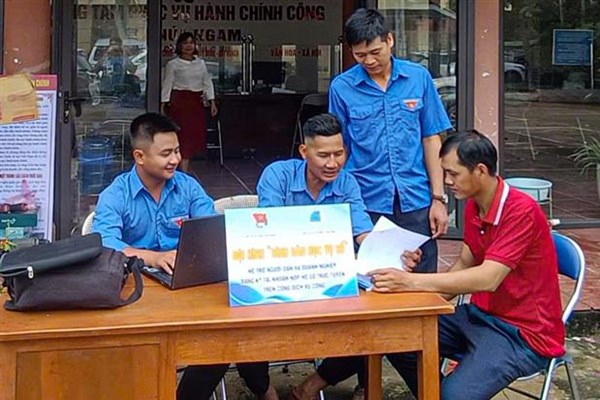 Phong trào “Bình dân học vụ số” lan tỏa sâu rộng ở vùng cao Điện Biên