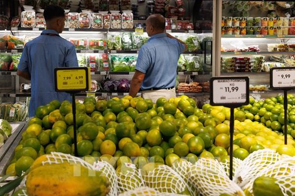 Ngành xuất khẩu trái cây Brazil lo ngại tác động của thuế quan Mỹ