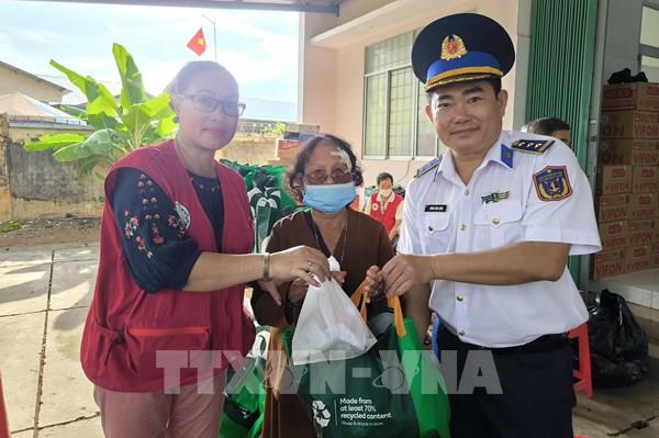 Cảnh sát biển sát cánh cùng ngư dân chặn “thẻ vàng” IUU