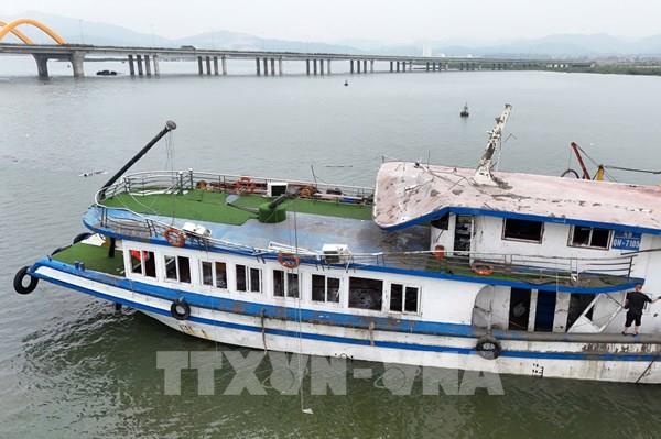 Vụ lật tàu trên vịnh Hạ Long: Tàu Vịnh Xanh còn đăng kiểm và đạt tiêu chuẩn an toàn