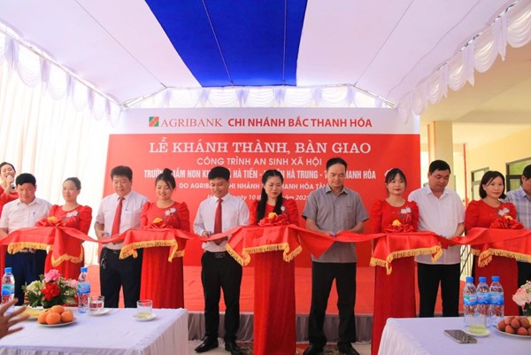 Agribank phát huy vai trò “Ngân hàng vì cộng đồng"