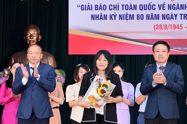 Ban biên tập Tin kinh tế (TTXVN) đoạt giải B giải Báo chí toàn quốc ngành tài chính 2025
