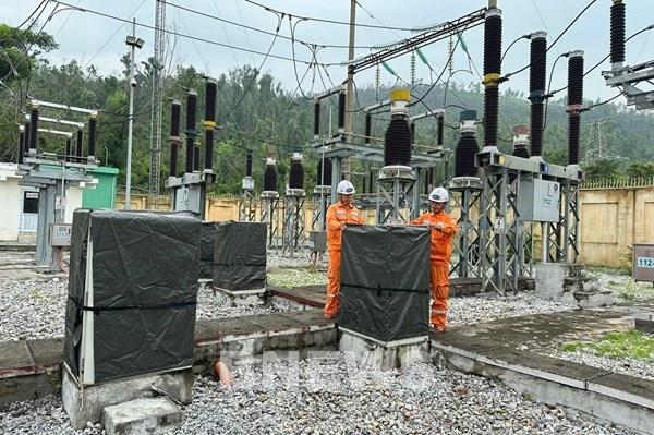 Điện lực miền Bắc: Gần 78% khách hàng bị ảnh hưởng bão số 3 được cấp điện trở lại
