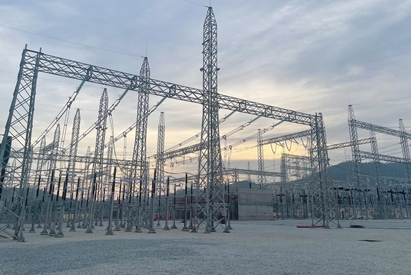 Đóng điện Trạm biến áp 500kV Vĩnh Yên và đường dây đấu nối
