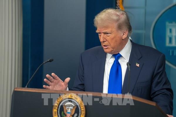 Tổng thống Trump đe dọa áp thuế dược phẩm nhập khẩu lên tới 250%