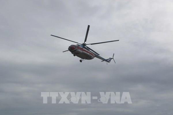 Huy động trực thăng mang hàng cứu trợ vùng lũ Nghệ An