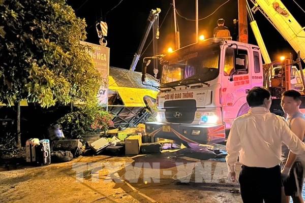 Tai nạn giao thông đặc biệt nghiêm trọng làm 9 người tử vong