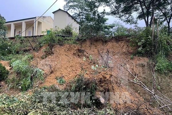 Thời tiết đêm 25/7: 8 tỉnh có nguy cơ lũ quét, sạt lở đất