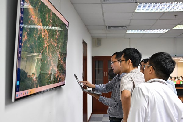 Viettel đảm bảo sóng viễn thông tại khu vực ngập lụt ở Nghệ An