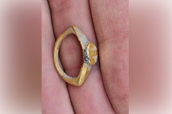 Israel phát hiện nhẫn vàng 2.000 năm tuổi tại công viên quốc gia