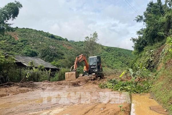 Hơn 190 vị trí còn ách tắc giao thông do ảnh hưởng của bão số 3