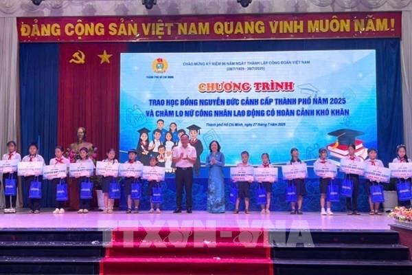 Học bổng Nguyễn Đức Cảnh: Ánh sáng cho hành trình vượt nghèo