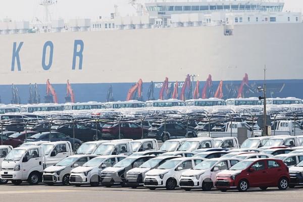 Hàn Quốc đối mặt rủi ro từ thuế quan của Mỹ