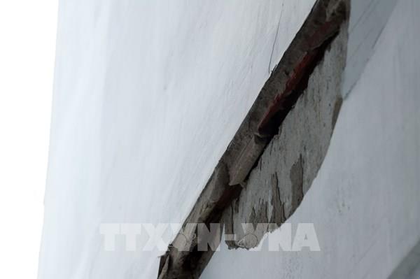 Tp. Hồ Chí Minh kiểm tra tòa chung cư cao 34 tầng có vết nứt gãy