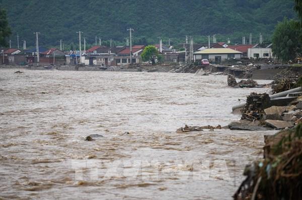 Trung Quốc ghi nhận đỉnh lũ đầu tiên trên các sông lớn trong năm nay