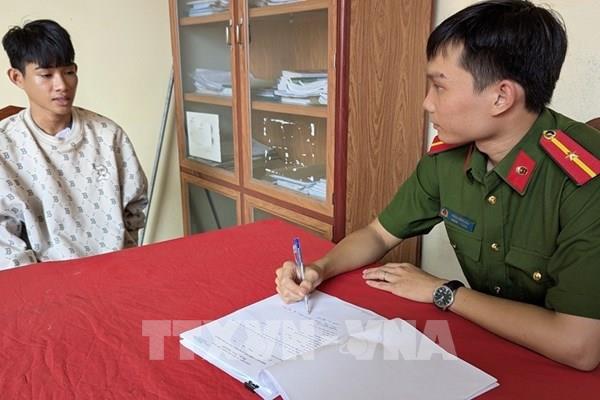 Tạm giữ hình sự đối tượng cướp tại tiệm vàng