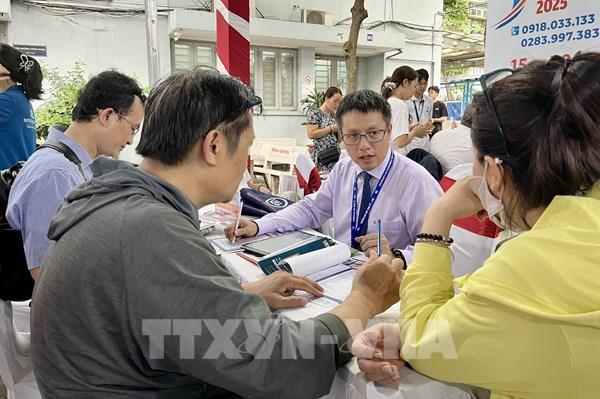 Cách nộp lệ phí xét tuyển đại học 2025: Thí sinh cần lưu ý gì?