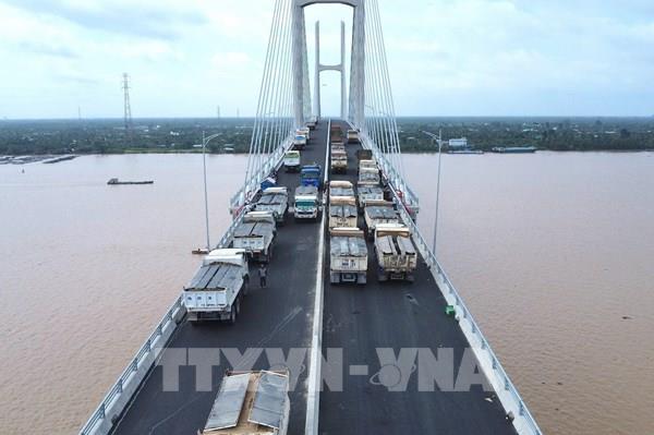 Cận cảnh cầu Rạch Miễu 2 được thử tải thành công