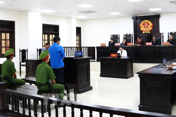 Phạt tù Giám đốc Công ty xây dựng lừa bán đất của người khác