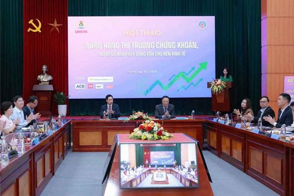 Nâng hạng thị trường chứng khoán thêm động lực từ dòng vốn ngoại