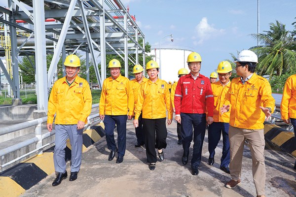 Hướng tới Đại hội Đảng bộ Petrovietnam lần thứ IV: Hình mẫu tổ chức Đảng trong doanh nghiệp nhà nước