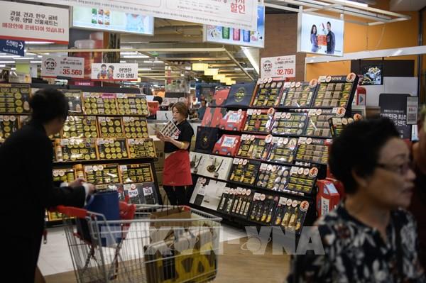 Hàng giả “ồ ạt” vào Hàn Quốc qua mua sắm quốc tế