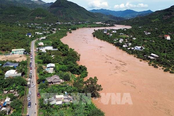 Mực nước trên các sông lên cao, Thanh Hóa liên tiếp phát lệnh báo động trên các sông