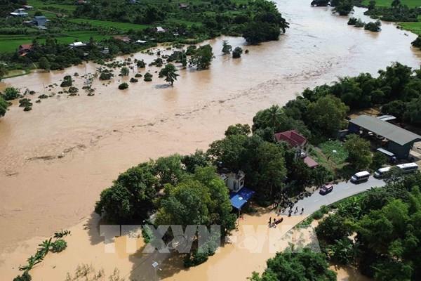Nước sông Mã lên cao gây ngập lụt tại xã Mường Hung (Sơn La)