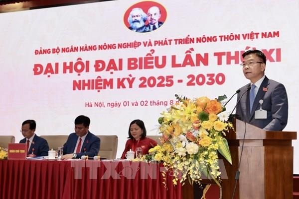 Giữ vai trò trụ cột trong cấp tín dụng, cung ứng dịch vụ ngân hàng cho lĩnh vực "Tam nông"