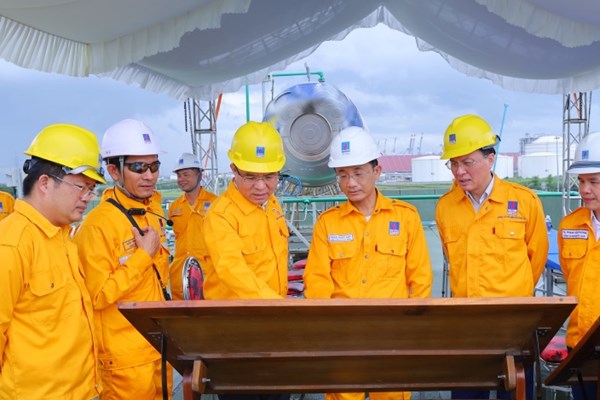 Chào mừng Đại hội Đảng bộ Petrovietnam lần thứ IV: Sức mạnh của “Một đội ngũ – Một mục tiêu”