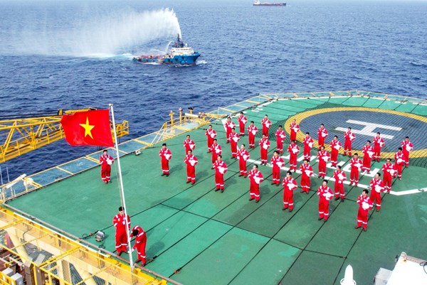 Chào mừng Đại hội Đảng bộ Petrovietnam lần thứ IV: Khát vọng vươn mình trong nhiệm kỳ mới